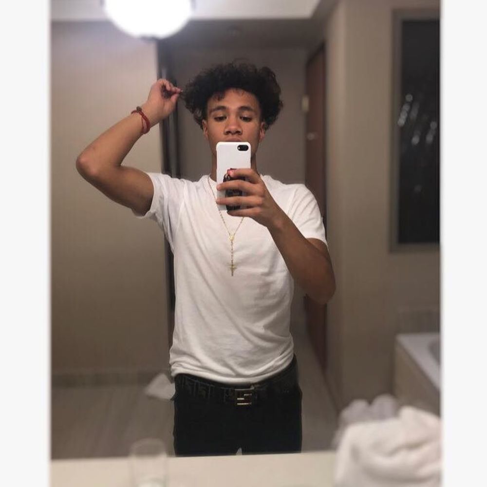 Meet your Posher, Eduardo